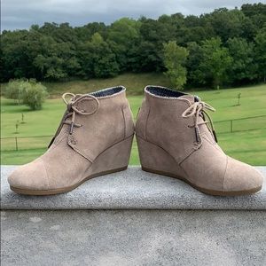 Taupe Tom booties